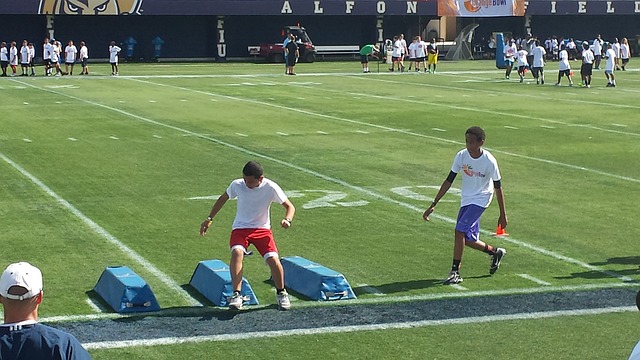 从高位逼抢 从高位逼抢